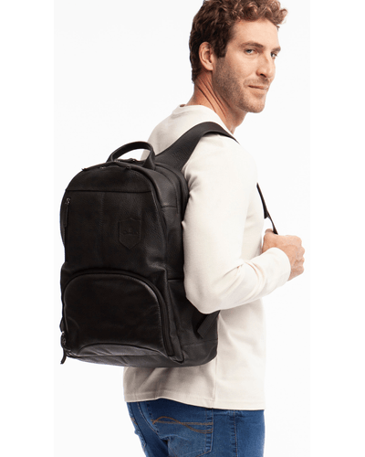Mochila 100% couro preta