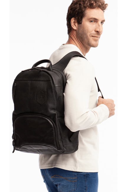 Mochila 100% couro preta